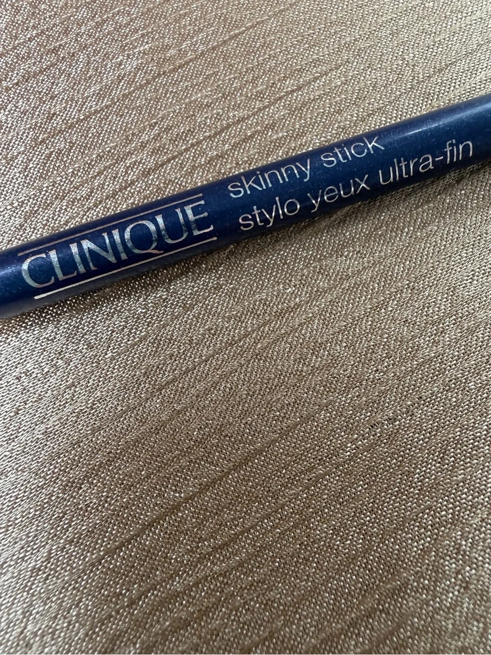 Clinique Skinny Stick Ultra-Fine Eyeliner Pencil - Navy . Shade - skinny jeans